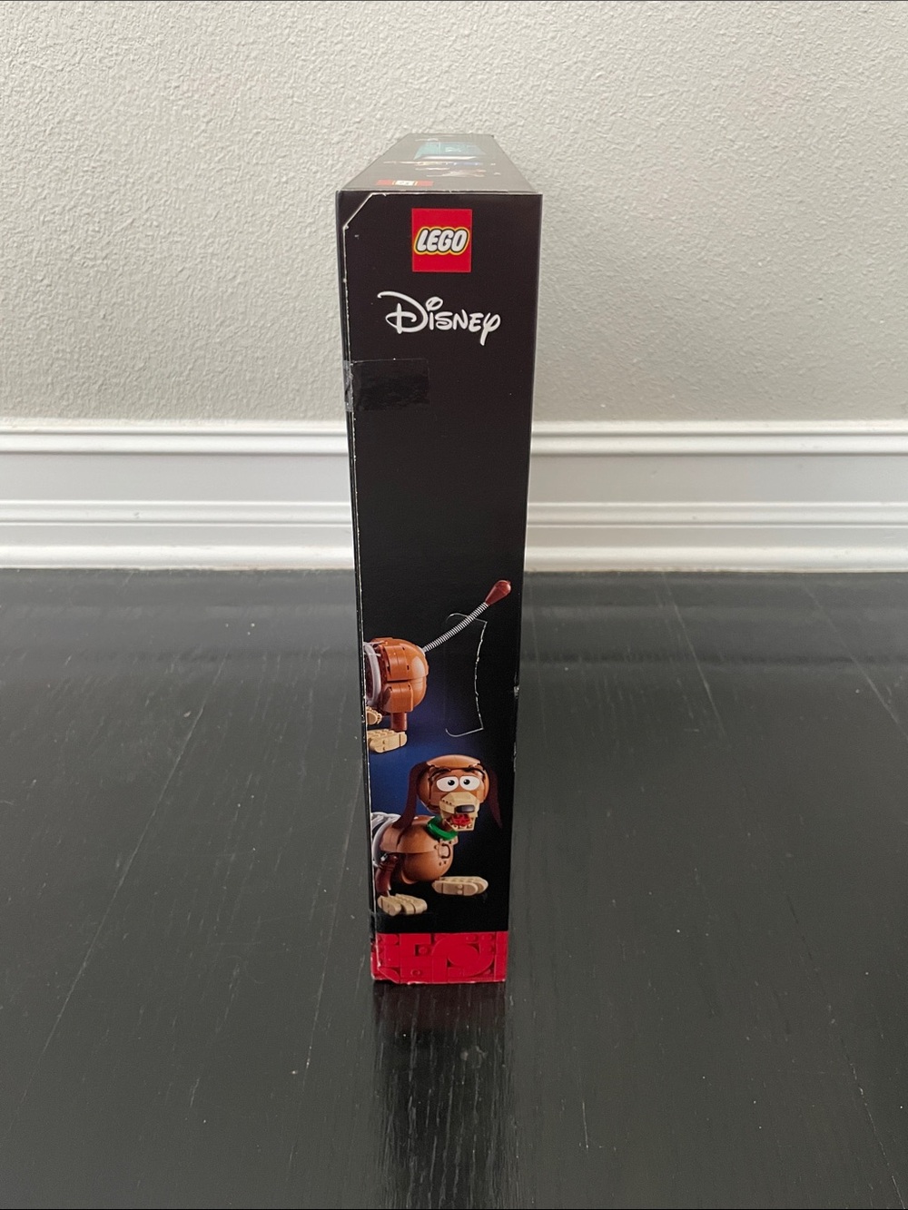 LEGO Disney™ Toy Story Slinky Dog
Bookends - Picture 3 of 16